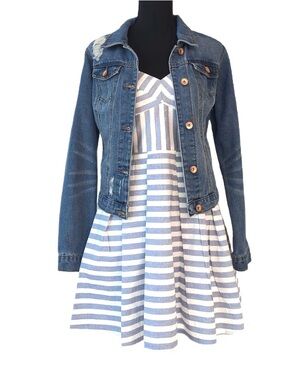 ALISA PAN ~ Women’s light blue and white striped pleated dress size M